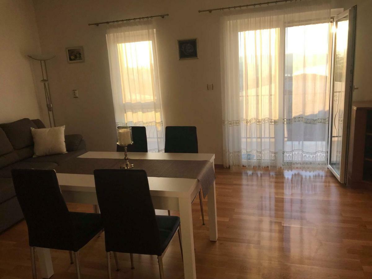 Ferienwohnung Apartman Nives Trogir Exterior foto